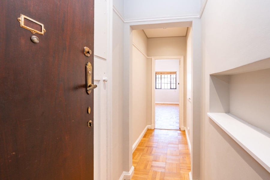 To Let 1 Bedroom Property for Rent in Gardens Western Cape